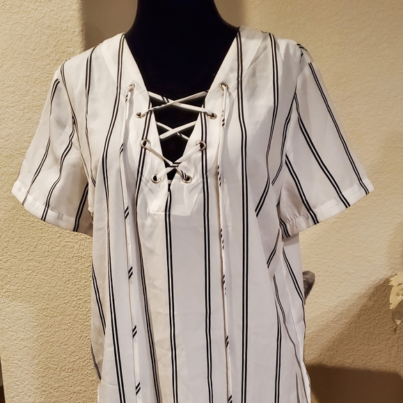 Black and white pinstripe blouse.  NWOT - Picture 2 of 16